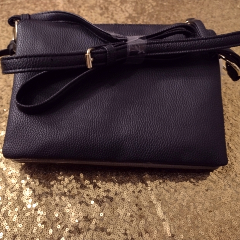 🆕 - Crossbody Bag / Black - Picture 2 of 3